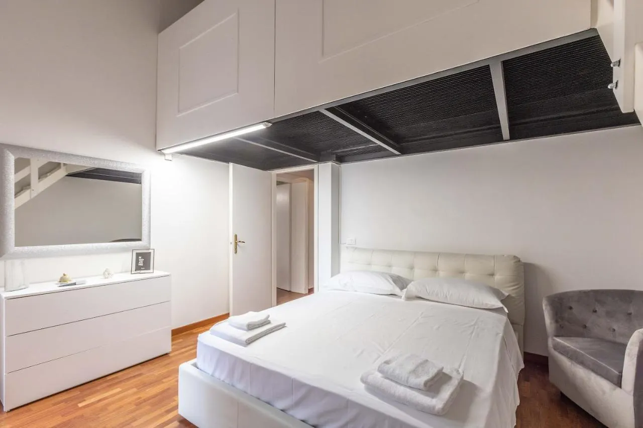 Apartment Ubaldini House, Bologna By Short Holidays Italy