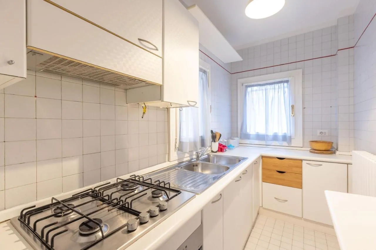 Ubaldini House, Bologna By Short Holidays Apartment